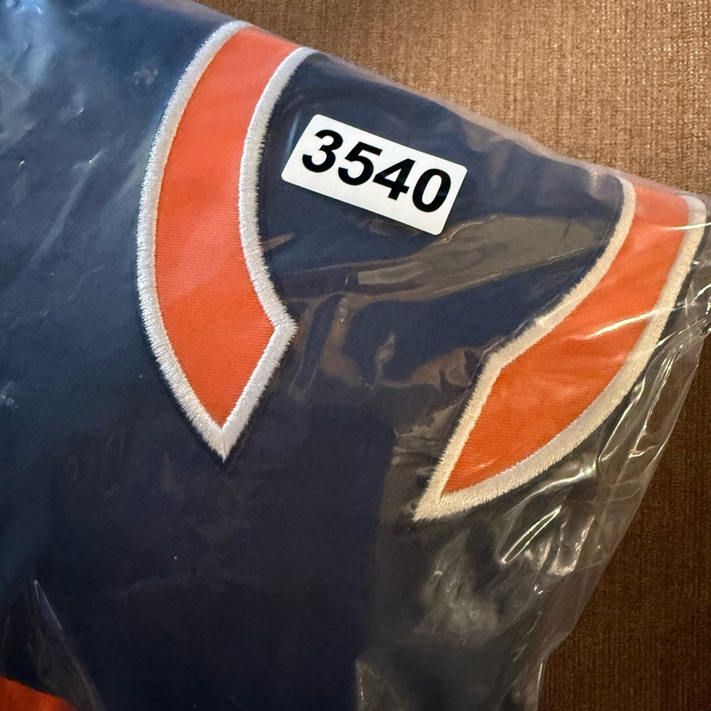 Chicago Bears Pullover Jacket Mens S VNeck Lined Side Zip Embroidered colorblock - Picture 15 of 15